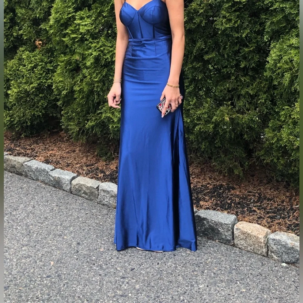 Midnight blue silky prom dress - Picture 4 of 6